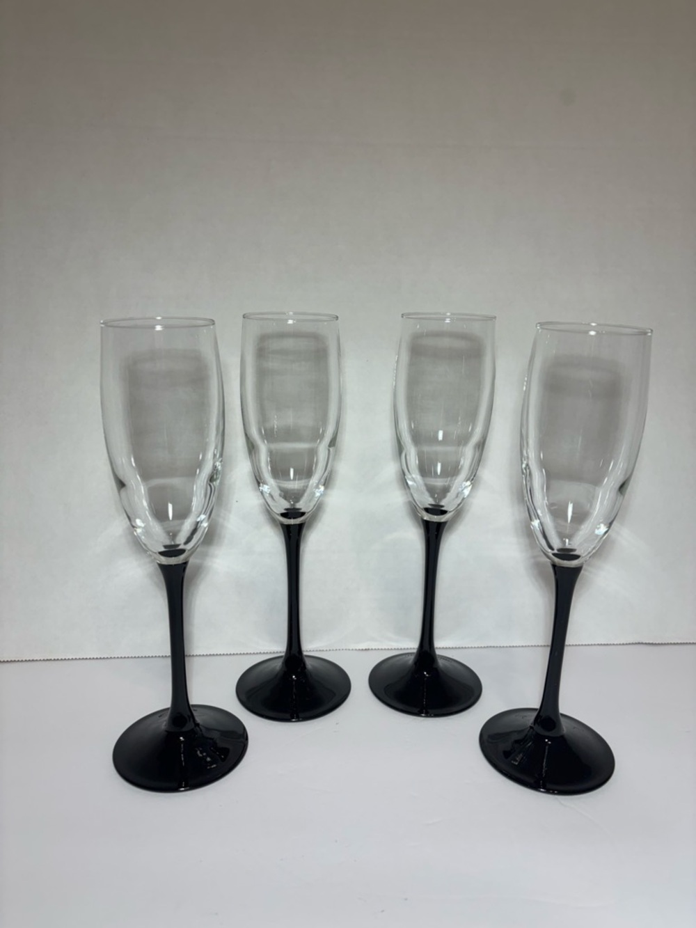 Luminarc Black-Stem Champagne Flutes France 8.75”H Set Of 4 Dining Barware
